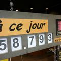 Tricot’compteur du jeudi 3 mai 2012 à 18h : dernière ligne droite pour le tricotage de l’écharpe des records !