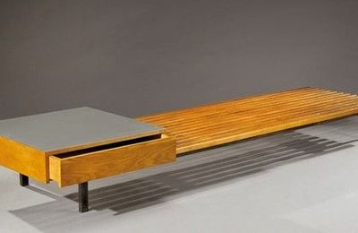 Charlotte Perriand (1903-1999). Rare banc. Edition Steph Simon et réalisation par Métal Meuble, vers 1959-1963