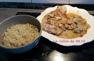 CÔTE DE VEAU AUX CHAMPIGNONS ET RIZ PARFUMÉ