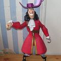 figurine grande capt.crochet