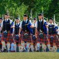 Bressuire Highland Games: When the pipers go marchin' in