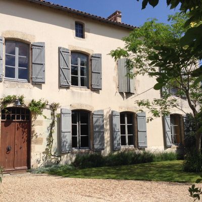 Big Rénovation in Process! De gros Travaux en Route!