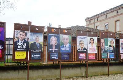 Les affiches 2022-2017 des présidentielles