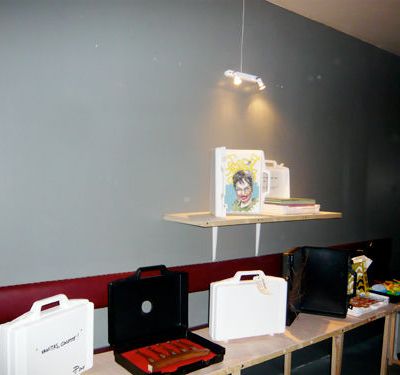 EXPOSITION DES VALISES 777 au Mange Disque