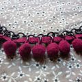 Collier et Pompons...