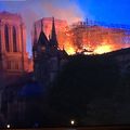 Notre-Dame en flammes...