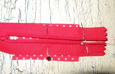 Trousse cerise