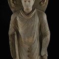 Importante statue de Bouddha du Gandhara. Art Greco-Bouddhique, IIe-Ve siècles ap J.C. 