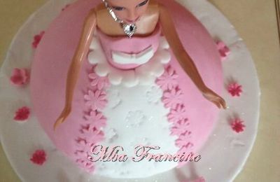 Gateaux anniverssaire poupée barbie/ Birthday  Barbies princess doll cake