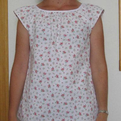 Top à manches froncées