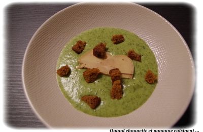 VELOUTE DE CRESSON, FOIE GRAS ET PAIN D'EPICES MAISON