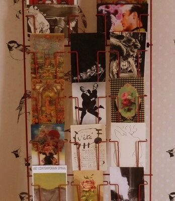 LE PORTE CARTE POSTALE - VENDU A CATHERINE LL - Merci. Il en reste deux blancs en stock ;o)