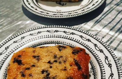 Mini cake léger à la semoule et aux vermicelles en chocolat