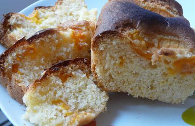 Cake à l'orange et abricot, sans matière grasse