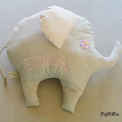 coussin bébé forme éléphant
