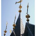 Tournai 044 - Les girouettes sur les toits du beffroi