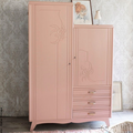 Armoire vintage