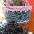 Sac à main au crochet + écharpe pour une petite promenade entre deux averses