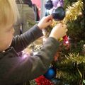 Décoration du sapin de Noël, fabrication de la crèche et de la carte (M1)