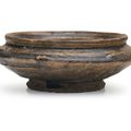A Yue proto-porcelain celadon-glaze stoneware vessel, Western Zhou dynasty (c. 1046 – 771 BC)