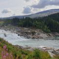 Cascade Laksfors, 17 mètres de haut une des plus belle d’Europe