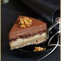 Entremets à la noisette, café et chocolat noir un trio plus que gourmands pour un premier dessert des Fêtes de Noël