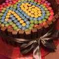 Gâteau d’anniversaire au chocolat, Kit Kat & Smarties