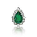 An emerald and diamond ring, by Van Cleef & Arpels