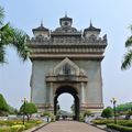 En comparant le voyage au Vietnam, au Laos et au Cambodge