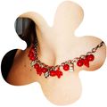 collier rouge