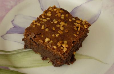 Brownies au chocolat noir et aux noisettes