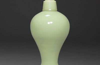 A very rare Early-Ming Longquan celadon, meiping, Ming dynasty, 15th century