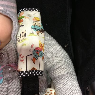 Protège-ceinture pour une petite Elise.