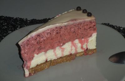 Entremet fraise et chocolat blanc