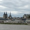 Blois, La Loire, Le château et L'Eglise