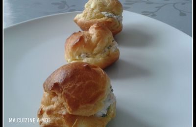 petits choux farcis à la ricotta, jambon blanc et herbes fraîches