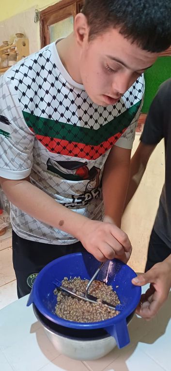 Confiture de grenades du jardin vendredi 10 au temps d'accueil à Ourika Tadamoune