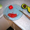 Guacamole y queso fundido con chorizo