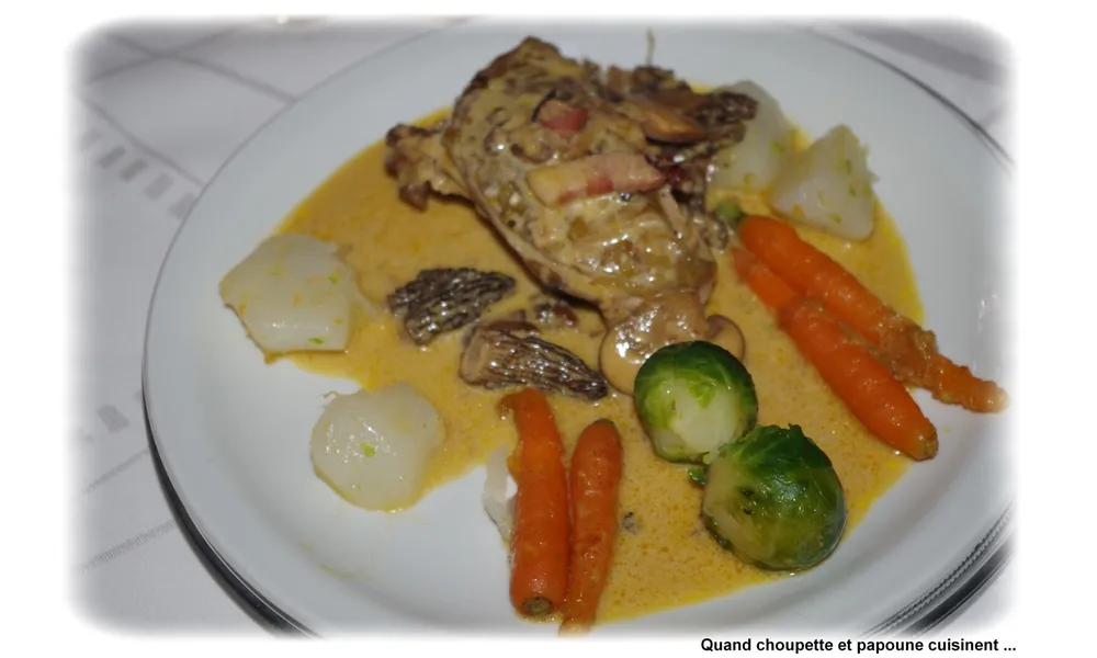 COCOTTE DE PINTADE A LA SAUCE CREMANT ET MORILLES