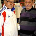 ALDO CONSTANTINO COACH DE L EQUIPE DE FRANCE DE BOXE FEMININE ET GERARD CONDETTE CHRONOMETEUR OFFICIEL