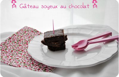 Gâteau soyeux au chocolat {parce qu'il n'est jamais trop tôt pour s'y mettre...}