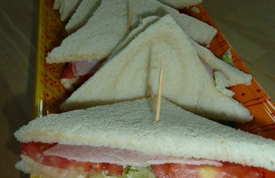 Mini sandwich au bacon