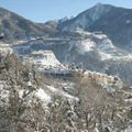 Elle est bien là ... et ne s'arrête plus!   Briançon disparait sous la neige !