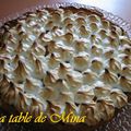 Gâteau meringué, aux oreillettes de pêches.