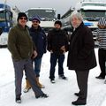 NUIT BLANCHE, NOËL BLANC, MAIS SOLIDAIRE, POUR LES ROUTIERS BLOQUÉS A HIRSON