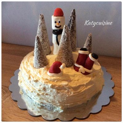 GATEAU DE FETE GENOISE POIRE SPECULOOS CARAMEL