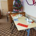 Décorations de la cantine pour le repas de Noël des enfants 