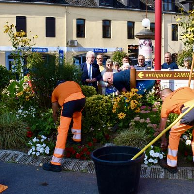 LES JARDINIERS (TOUJOURS) SUR LA BRÈCHE.