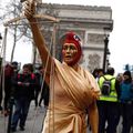 Face aux « Gilets jaunes »..La réponse de l’Etat est..Répression !..