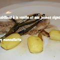 Filets de cabillaud à la vanille et aux jeunes oignons frits